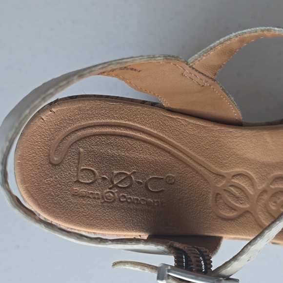 Born Concept White Sandals size 6M - Picture 10 of 10